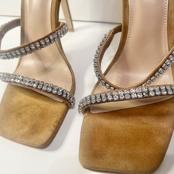 Steve Madden - Tan Sandal Heels Size 8.5 - Picture 9 of 14